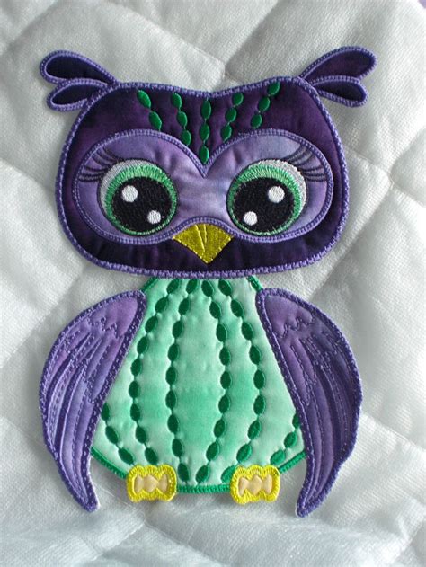 In the hoop owl from Kreative Kiwi embroidery designs | Brother embroidery machine, Embroidery ...