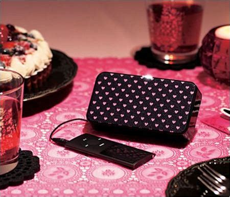 Fashionable MM-SPP4 Speaker Series for Girls | Gadgetsin