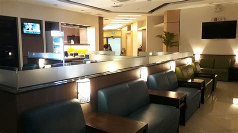 The Two Airport Lounges of NAIA Terminal 3 Compared – and How to Get in for FREE! | Airport ...