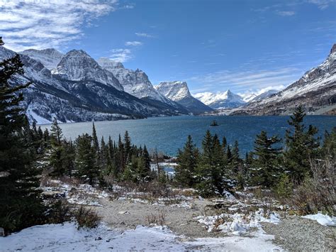 Saint Mary Lake in mid October - Glacier NP, Montana, USA [4032 x 3024 ...