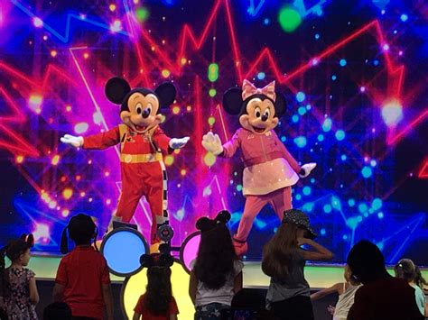 New Disney Junior Dance Party in California Adventure! - Tips from the ...