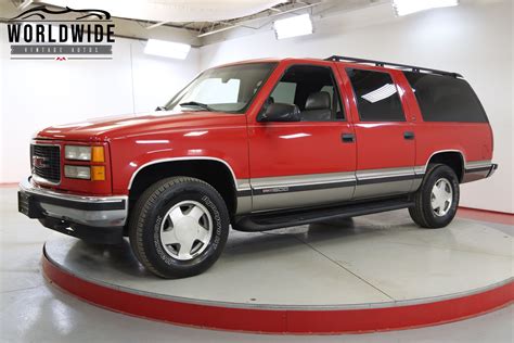 1999 GMC Suburban | Worldwide Vintage Autos