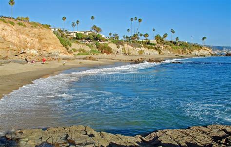 Divers Cove Below Heisler Park, Laguna Beach, California. Stock Photo - Image of platform, dive ...