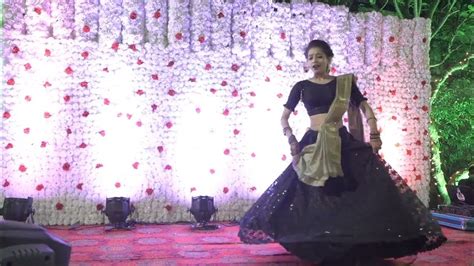 Choli Ke Peeche Kya Hai Dance| Madhuri Dixit|Dance Cover By Shalini Parashar - YouTube