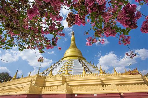 Golden Pagoda Bago Myanmar Bago Landscape Peaceful Photo Background And ...