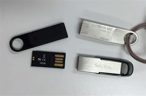 Finding the right USB flash drive for keychain – Robert Setiadi Website