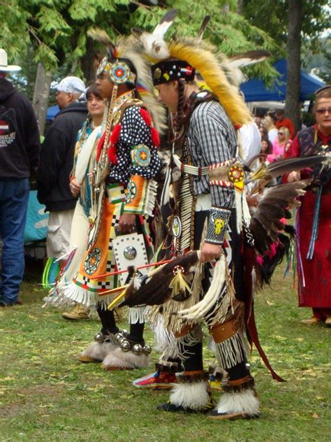 Pow-wow Dance: Styles, Teachings and Meanings