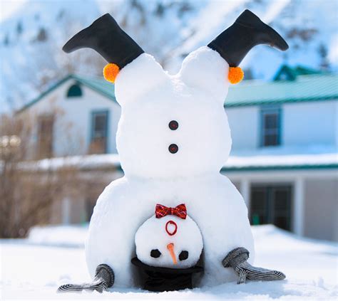 How to Build a Snowman | Hallmark Ideas & Inspiration