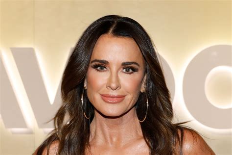 Kyle Richards Reveals How Many Hermès Birkin Bags She Owns (VIDEO ...