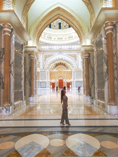 5 Tips when visiting the Presidential Palace in Abu Dhabi – The Blonde Jetsetter