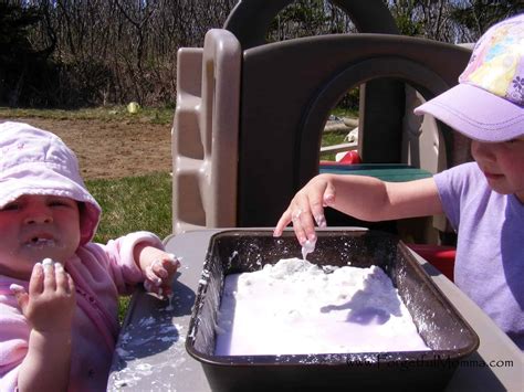 Messy Friday: Cornstarch, Water & Sunshine - Forgetful Momma