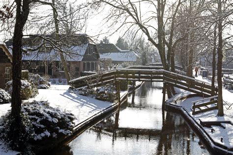 Giethoorn in de winter | Giethoorn in de sneeuw, mooi in het… | Flickr