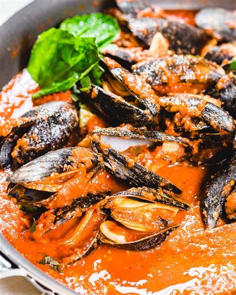 Mussels Marinara - Quick And Easy Seafood Recipe - Sip and Feast