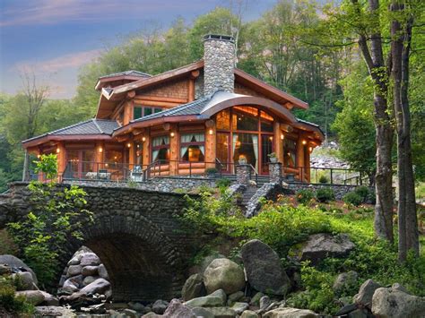 10 Luxe Log Cabins to Indulge in on National Log Cabin Day | HGTV's ...