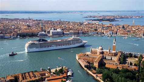 Is it time to ban cruise ships from Venice and Dubrovnik? | Mundy Cruising