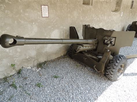 nebelwerfer: 6 Pounder Anti Tank Gun