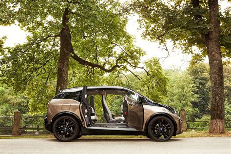 BMW i3 REx: World’s Longest Range Plug-in Hybrid | by bigtech | bigtech ...