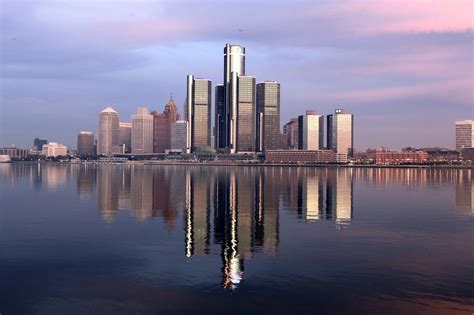 GM Building - Detroit by Jim Truant / 500px