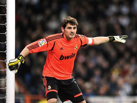 Iker Casillas wallpaper | 2048x1536 | #62827