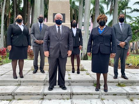 New magistrates sworn in at Main Supreme Court - ZNS BAHAMAS