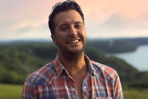 Luke Bryan Heads to the Lake In 'Sunrise, Sunburn, Sunset' Video