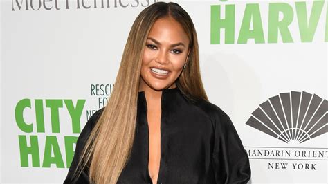 Chrissy Teigen Is Teaming Up with Hulu for Her Own Cooking Show