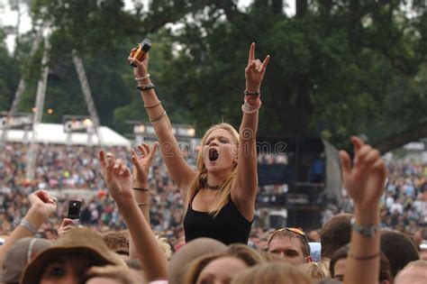 Music Festival Girl - Sign Of The Horns Editorial Stock Image - Image: 30163329