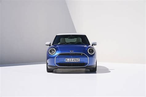 View Exterior Photos of the 2025 Mini Cooper Electric | Mini cooper ...