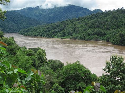 Salween River Dams Intrude on Contested Land | PODCAST | - Circle of Blue