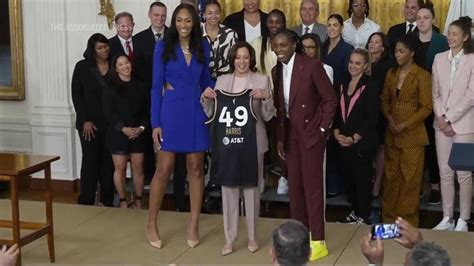 Harris welcomes 2022 WNBA champion Las Vegas Aces to the White House