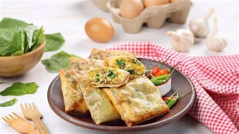 Intip Yuk Resep Martabak Telur Mini dan Cara Membuatnya | Kingkong Blog