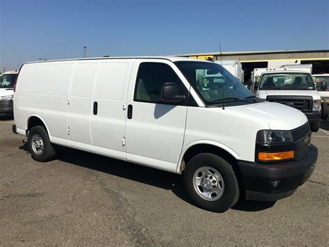 2018 Chevrolet Express 2500 Extended Cargo Van 244860