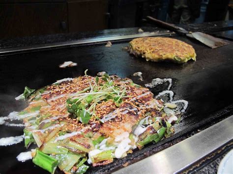 Osaka-okonomiyaki(1) - escape eat explore