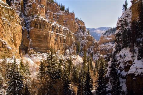 Hanging Lake in the Winter Colorado Hike Information & Review - Virtual Sherpa