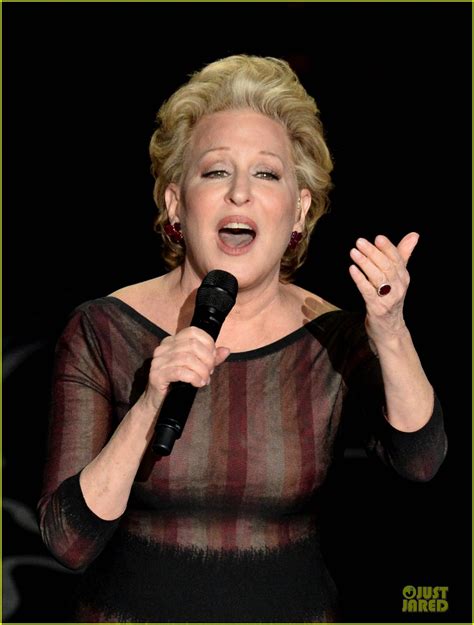 Bette Midler Performs 'Wind Beneath My Wings' at Oscars 2014 (VIDEO): Photo 3064164 | Photos ...