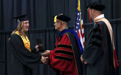 Minnesota West Worthington campus celebrates graduates - The Globe ...