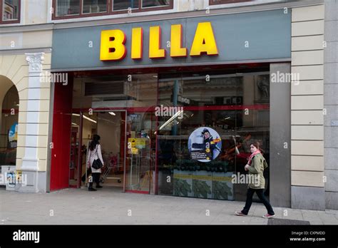 Billa supermarket logo hi-res stock photography and images - Alamy