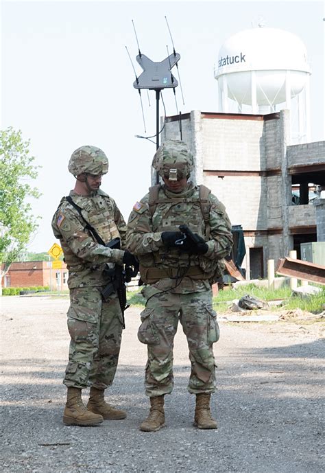 DVIDS - Images - Indiana Guard Soldiers participate in National Guard commercial filming [Image ...