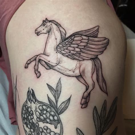 812 Likes, 4 Comments - Cloey Nathaniel (@inkbrambles) on Instagram: “Pegasus. Mythology ...