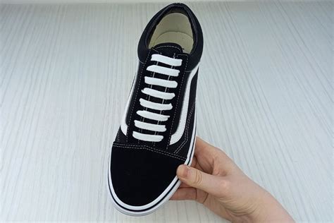 Bar lacing Vans: EASY Tutorial (With Photos) - Wearably Weird