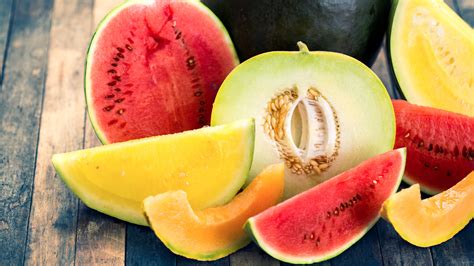 Is There A Nutritional Difference Between Cantaloupe And Watermelon?