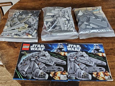 LEGO 7965 Millennium Falcon with box, figures & instructions, Hobbies ...