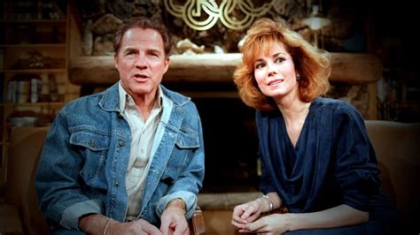 How Frank Gifford proposed: Kathie Lee recalls moment in ring size debate