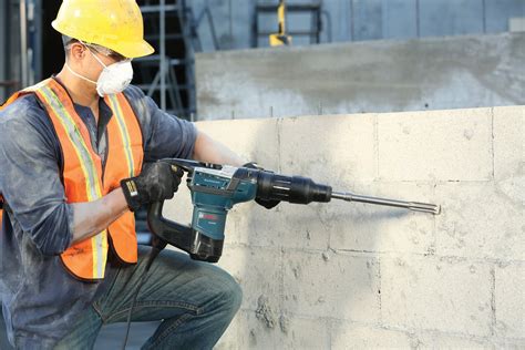 Bosch Corded 1-9/16" Spline Rotary Hammer Drill for Concrete and Masonry, Includes Carrying Case ...