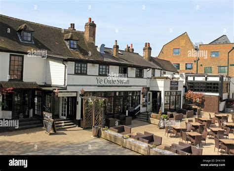 Thames Ditton, Surrey, England, UK Stock Photo: 68645467 - Alamy