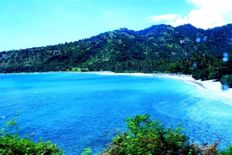 The Beauty of Senggigi Beach in Lombok | Lombok Vacation Packages