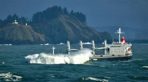 'Graveyard' Guides - Columbia River Bar Pilots