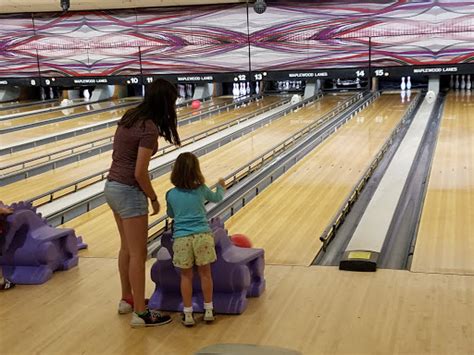 Bowling Alley «Maplewood Lanes», reviews and photos, 3030 N 101st St ...