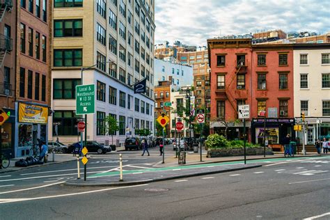 Manhattan Neighborhood Guides with Most Expensive Neighborhoods in NYC