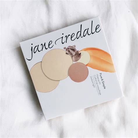 Jane Iredale Pure & Simple Makeup Kit: Review | FASHION BOSS